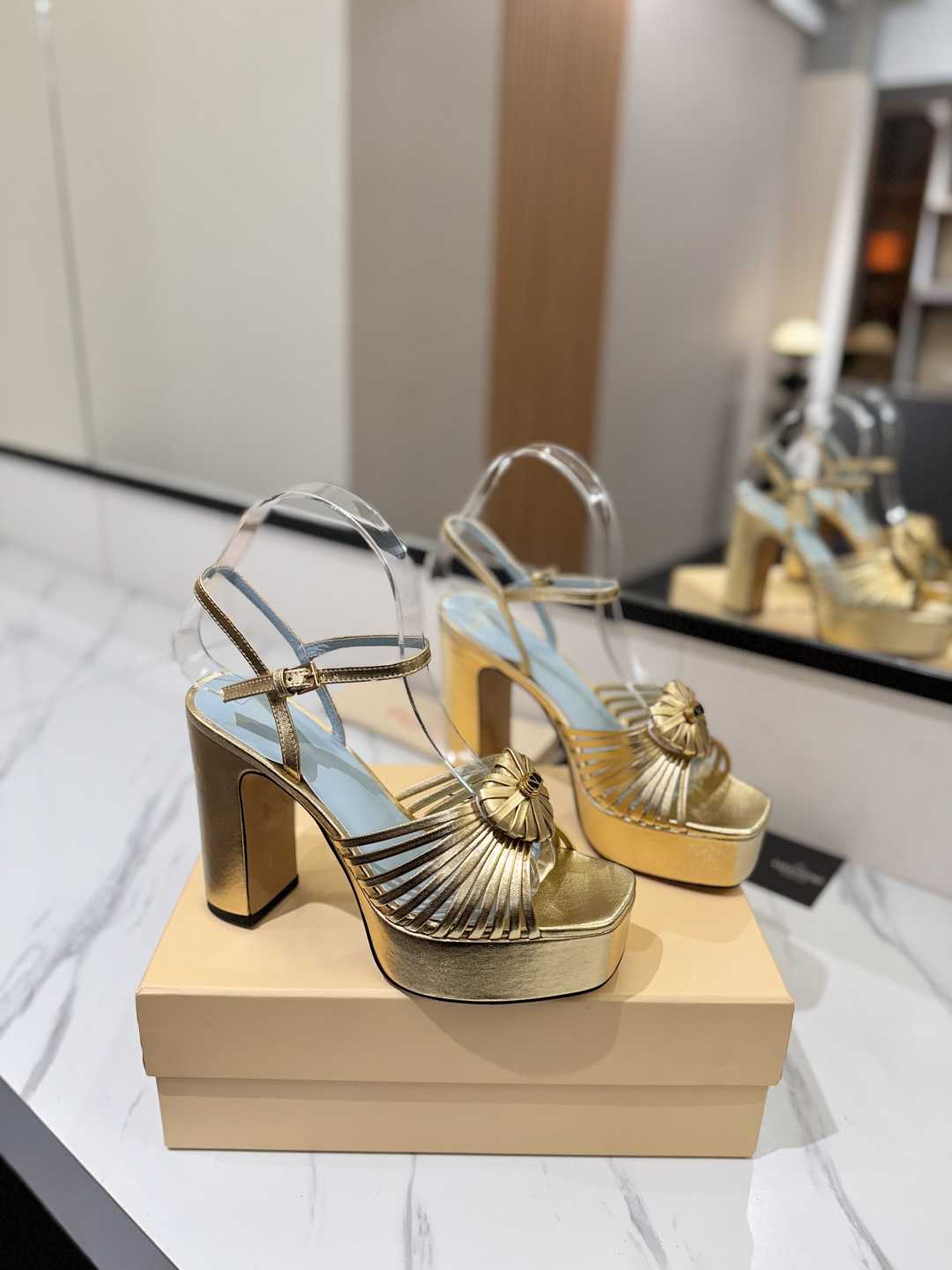 [TOP] VALENTINO 11cm High Heel Sandals - Gold - 711 Luxury