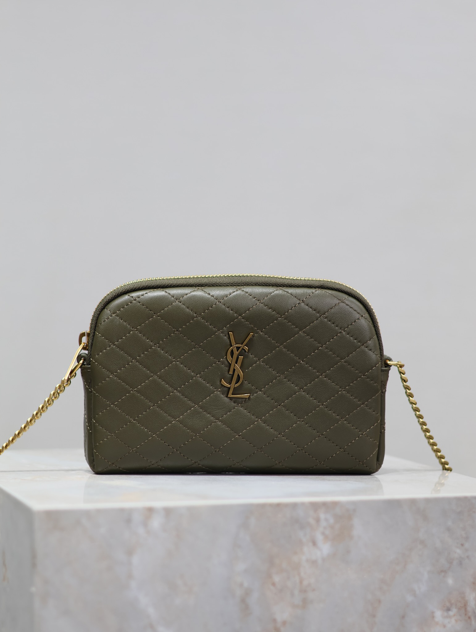 [TOP] Yves Saint Laurent YSL Gaby Bag Lambskin 19x3x3.5cm - Green & GHW - 711 Luxury