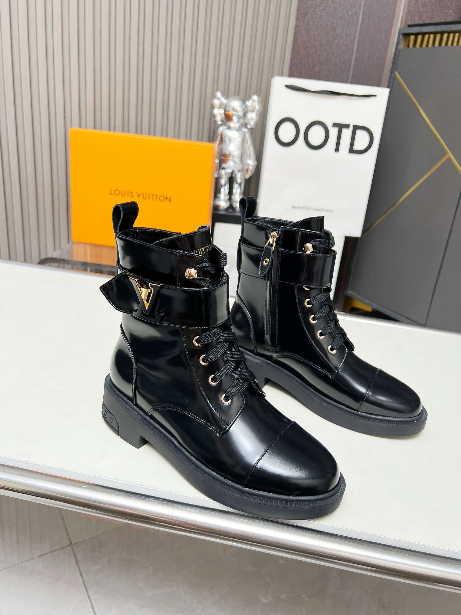 [TOP] Louis Vuitton LV Boots - Black - 711 Luxury