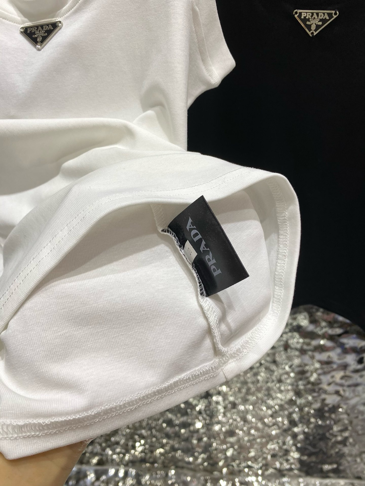 [TOP] PRADA Vest - 2 Color