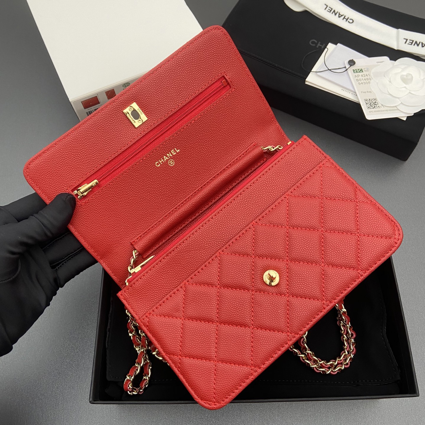 [TOP] CHANEL Woc Bag  20-13-3.5cm - Red