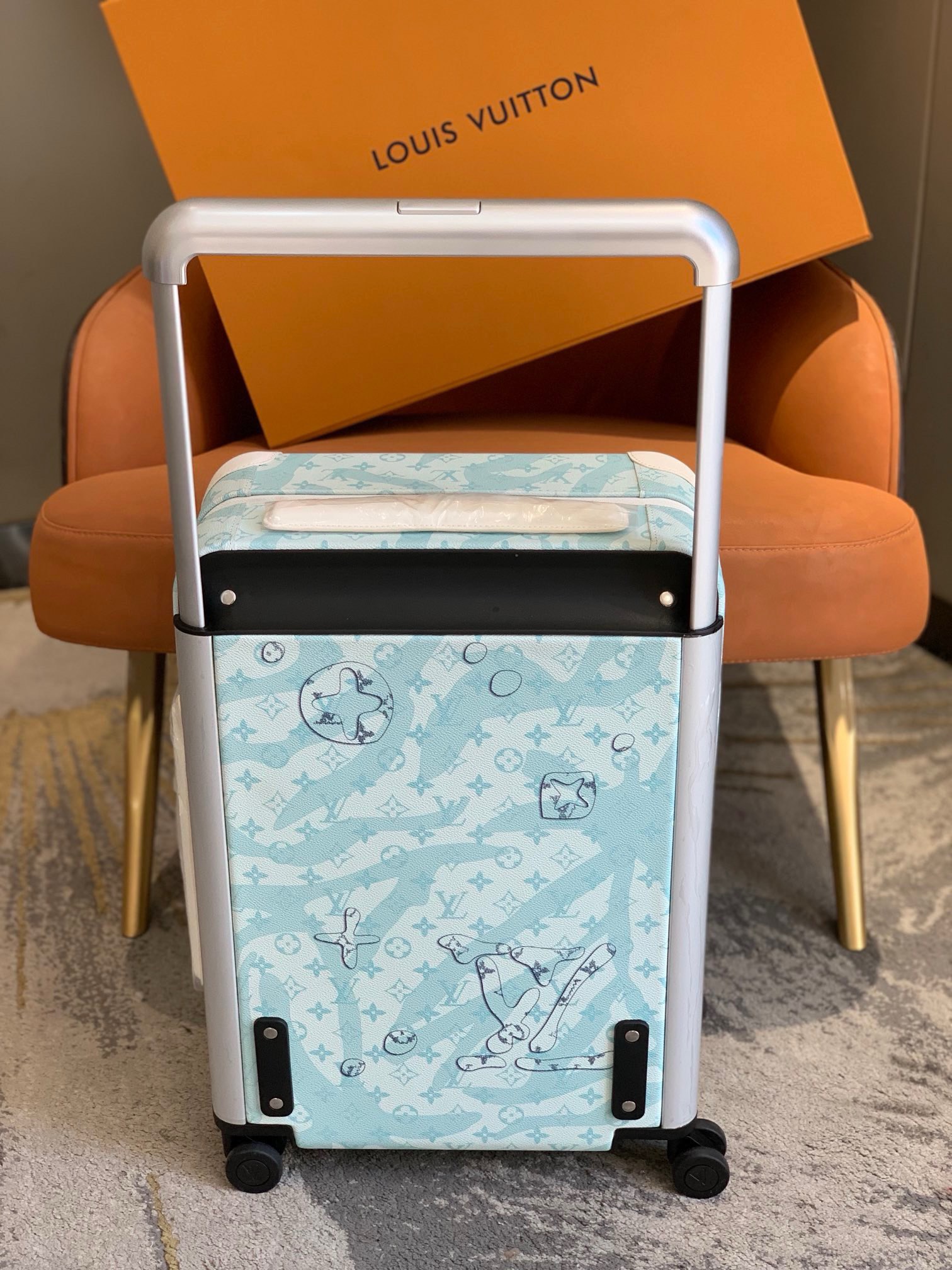 [TOP] Louis Vuitton LV Rolling Luggage Horizon 38.0 x 55.0 x 21.0 cm - Blue - 711 Luxury
