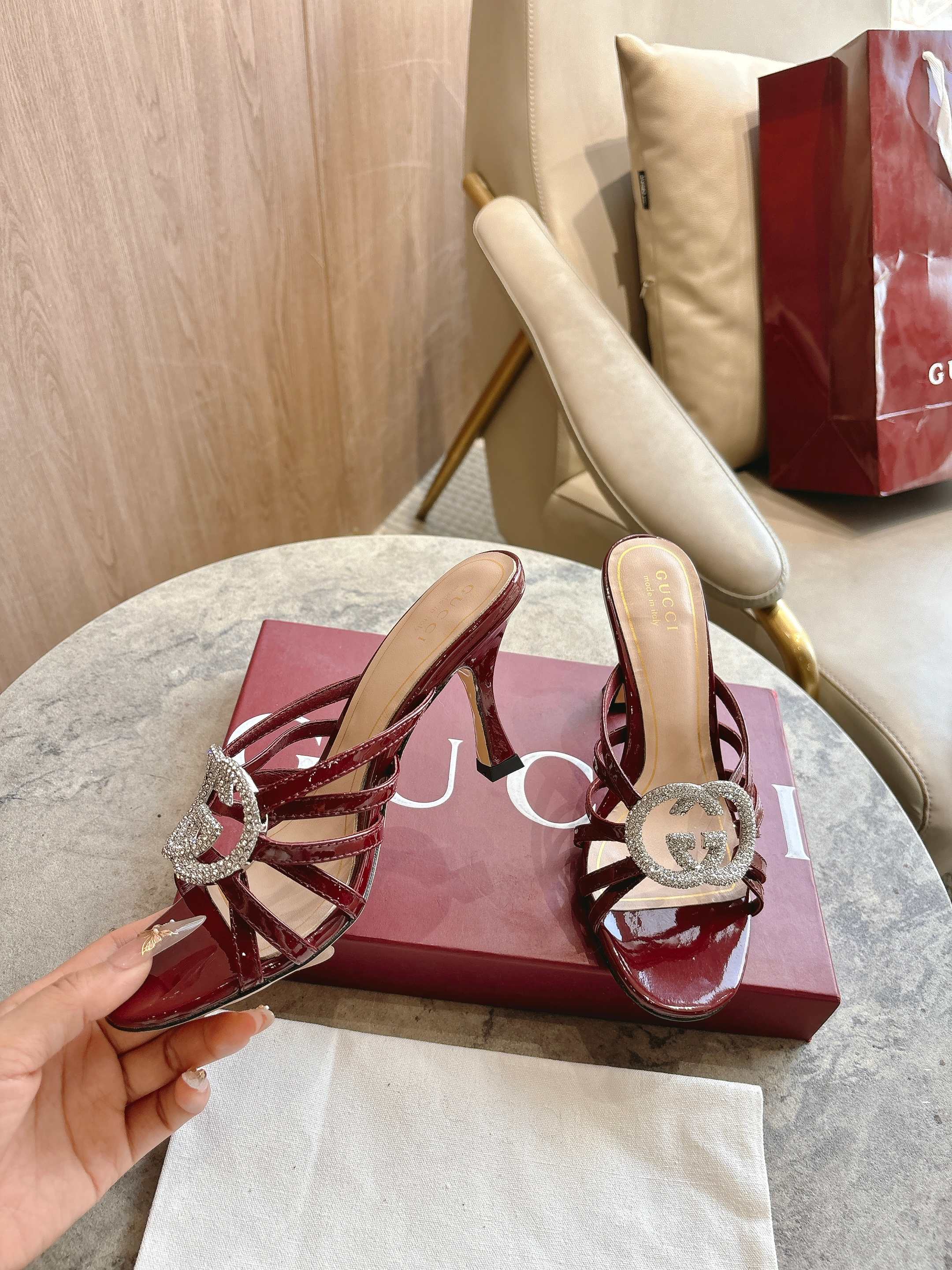 [TOP] GUCCI High-heeled Slippers - Red - 711 Luxury