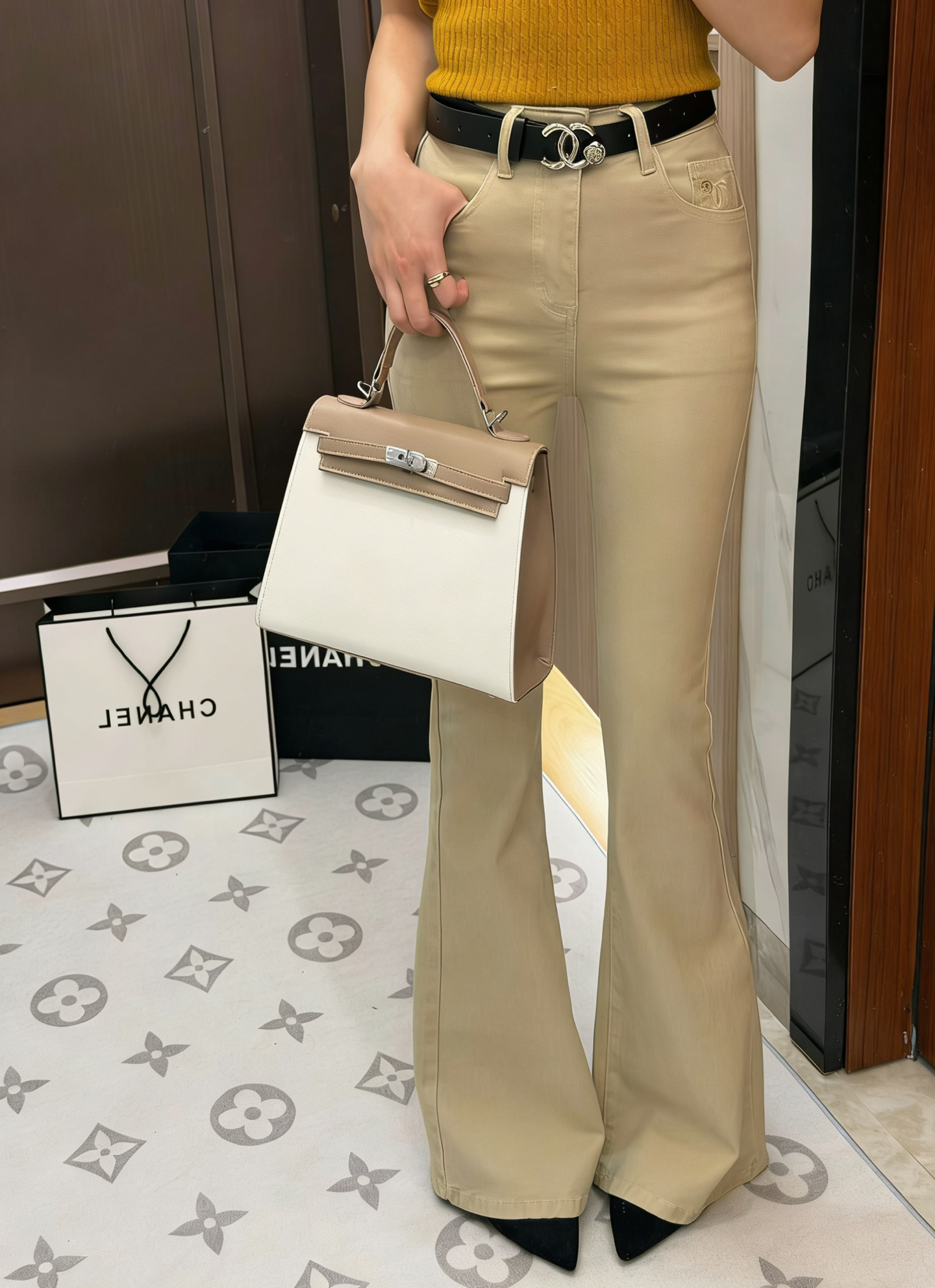 [TOP] CHANEL Pants - Khaki