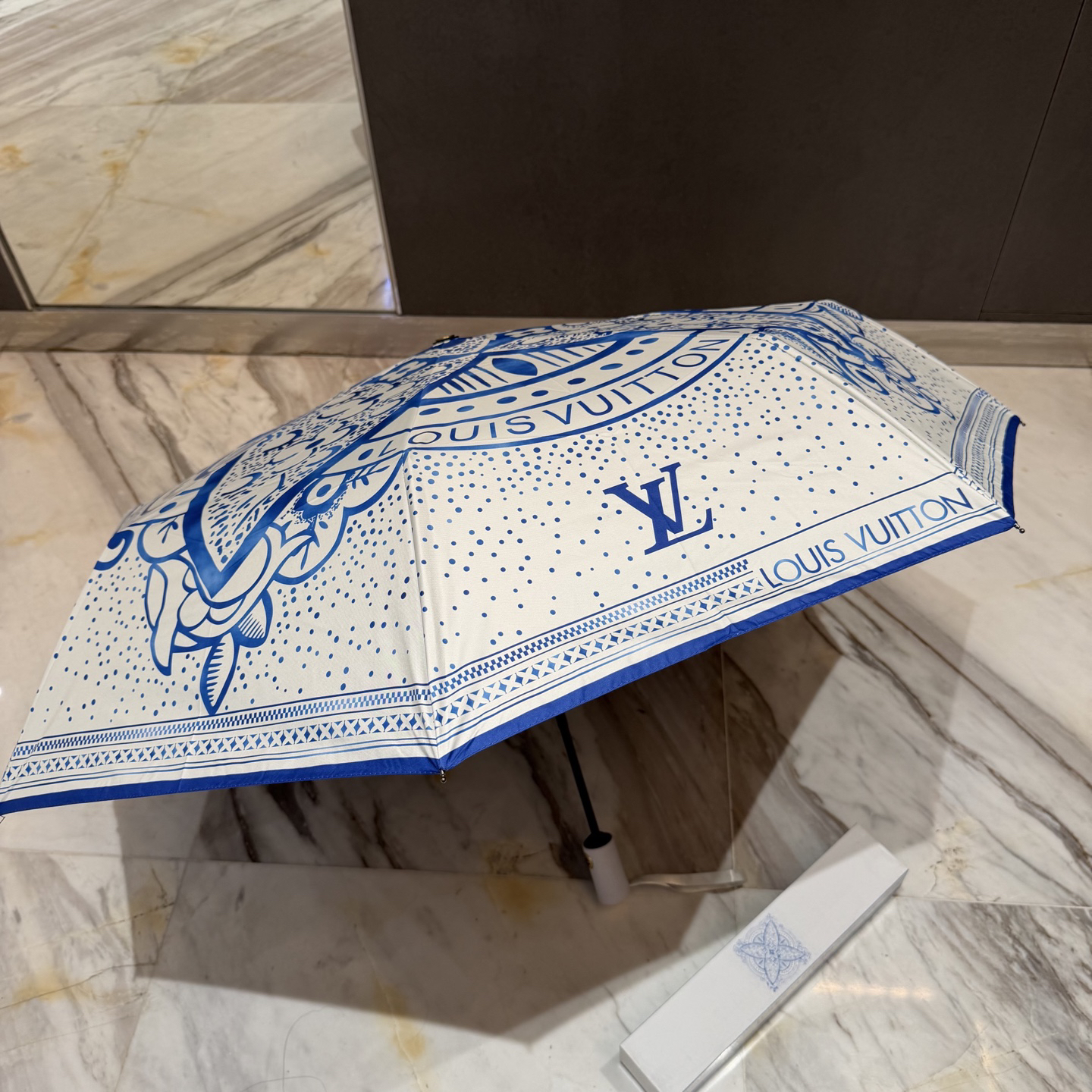[TOP] Louis Vuitton LV Umbrella - Blue - 711 Luxury