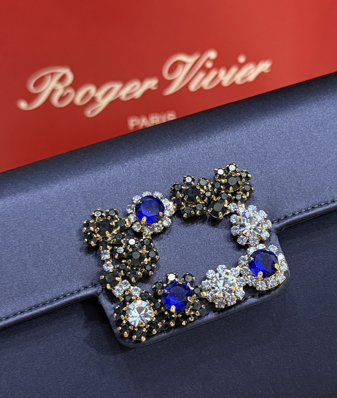 [TOP] ROGER VIVIER Diamond Bag 24-13-3 CM - Dark Blue - 711 Luxury