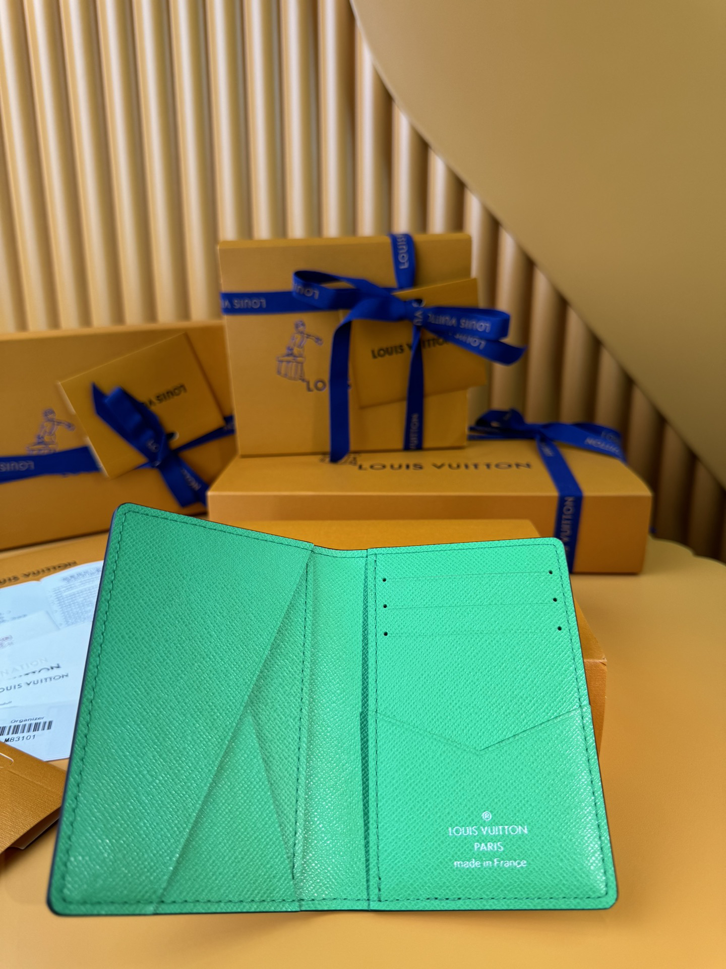 [TOP] Louis Vuitton LV Taigarama Wallet 7.5 x 11.1x 1cm - Green - 711 Luxury
