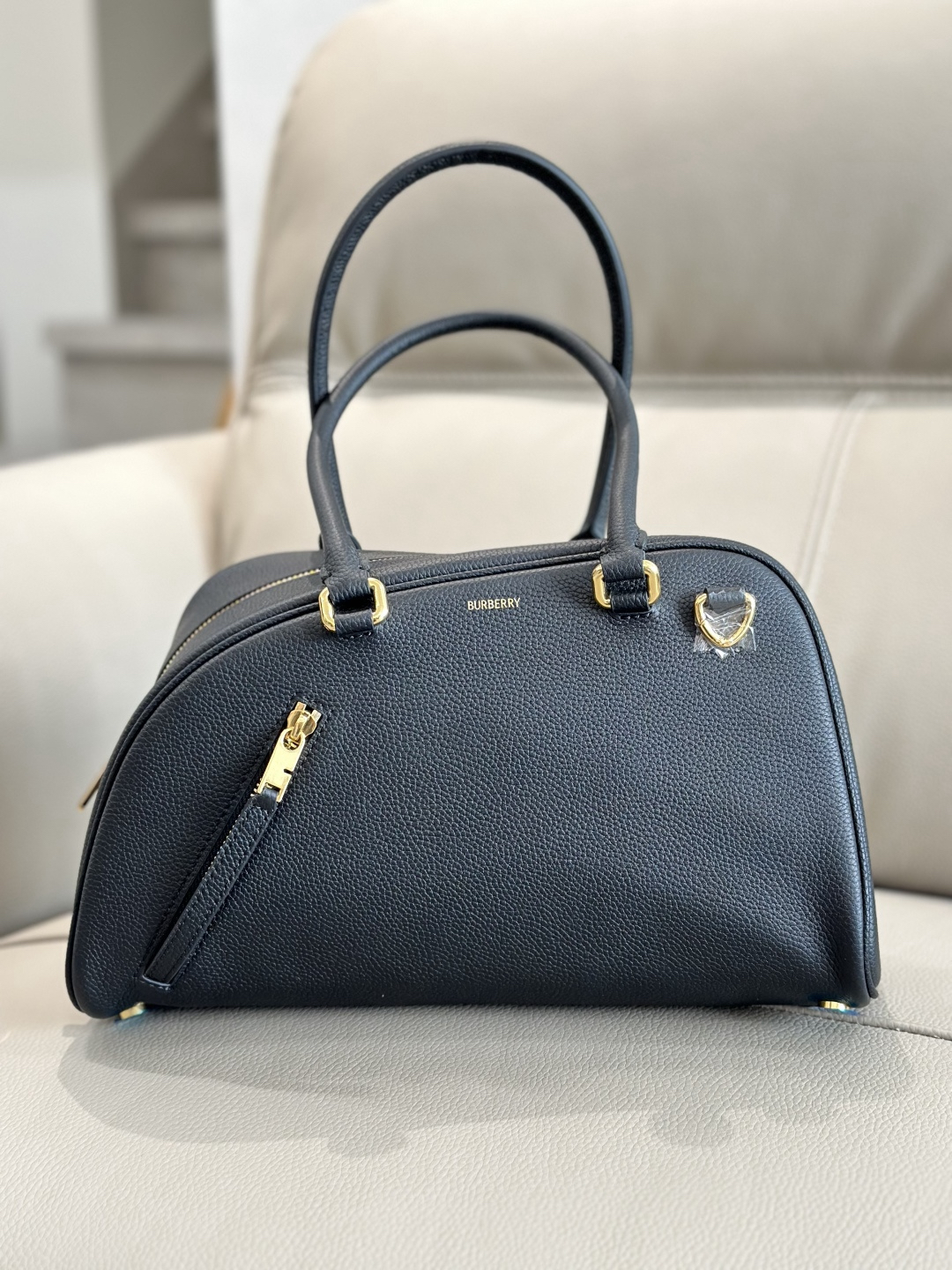 [TOP] BURBERRY Bowling Bag Calfskin 32x12.5x19.5cm - Black - 711 Luxury