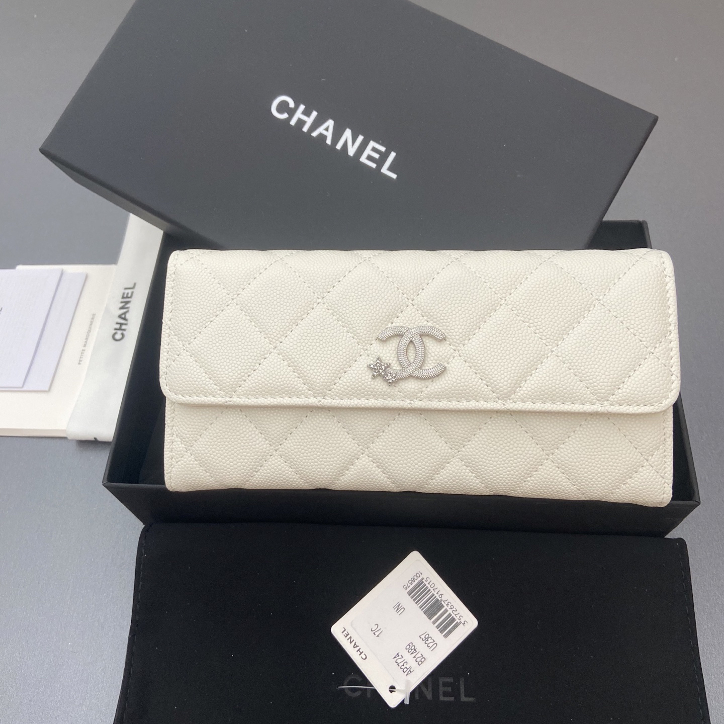 [TOP] CHANEL Caviar Skin Wallet 19cm - White - SHW - 711 Luxury