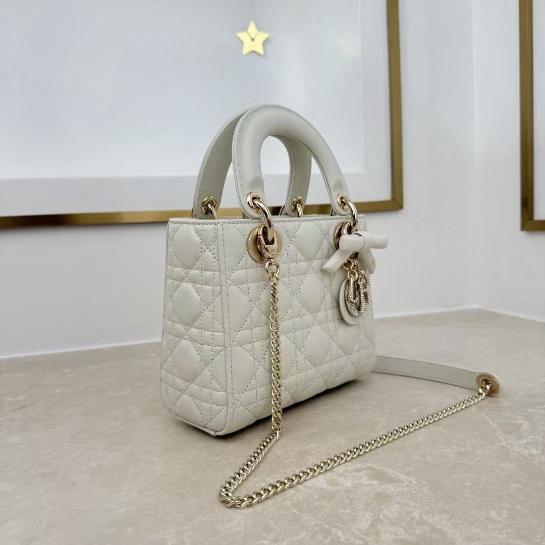 [TOP] Christian Dior Lady Dior Bag Lambskin 18x15x7cm - 3 Colors - 711 Luxury