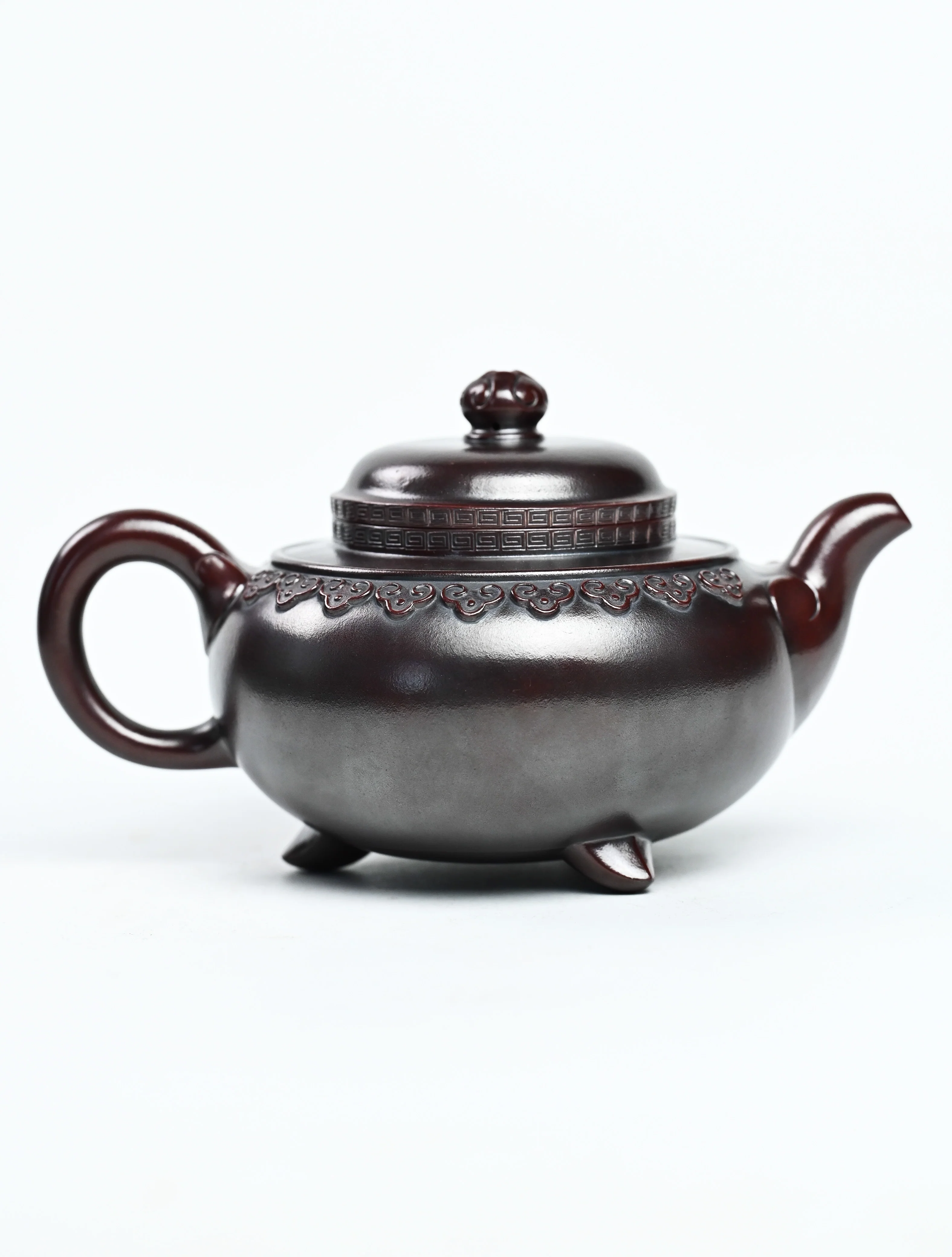 Cloud Shoulder Ruyi Yixing Teapot