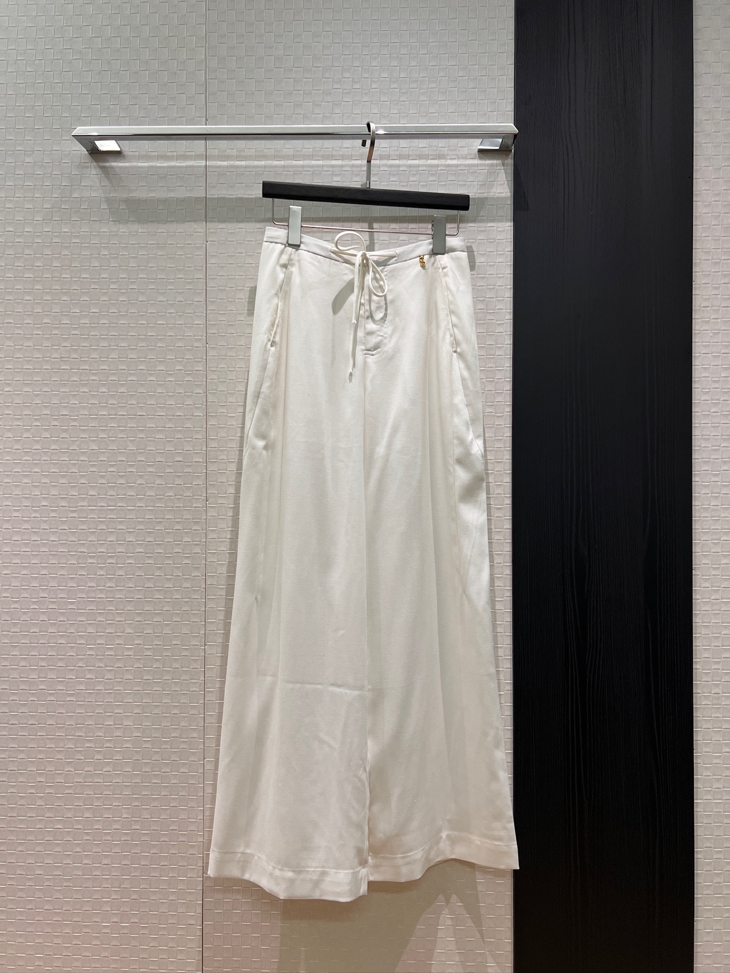 [TOP] Yves Saint Laurent YSL Lace-up Minimalist Linen Wide-leg Pants - White