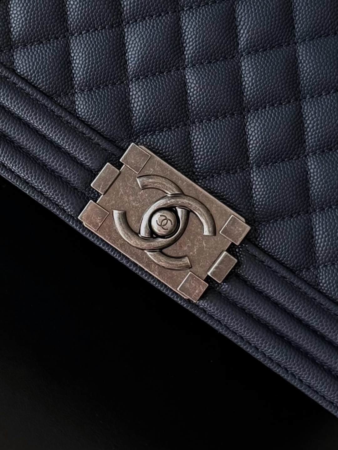 [TOP] CHANEL Le Boy Bag 25cm -
