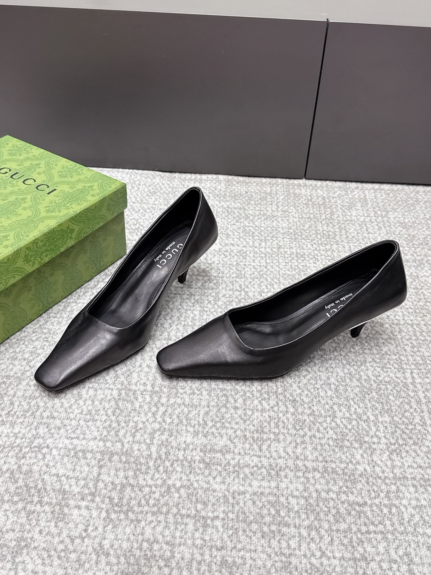 [TOP] GUCCI Pumps - Black - 711 Luxury