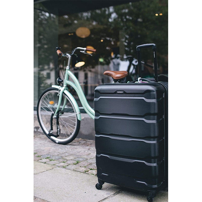 Samsonite Omni PC Hardside Expandable Luggage with Spinner Wheels,  Checked-Large 28-Inch