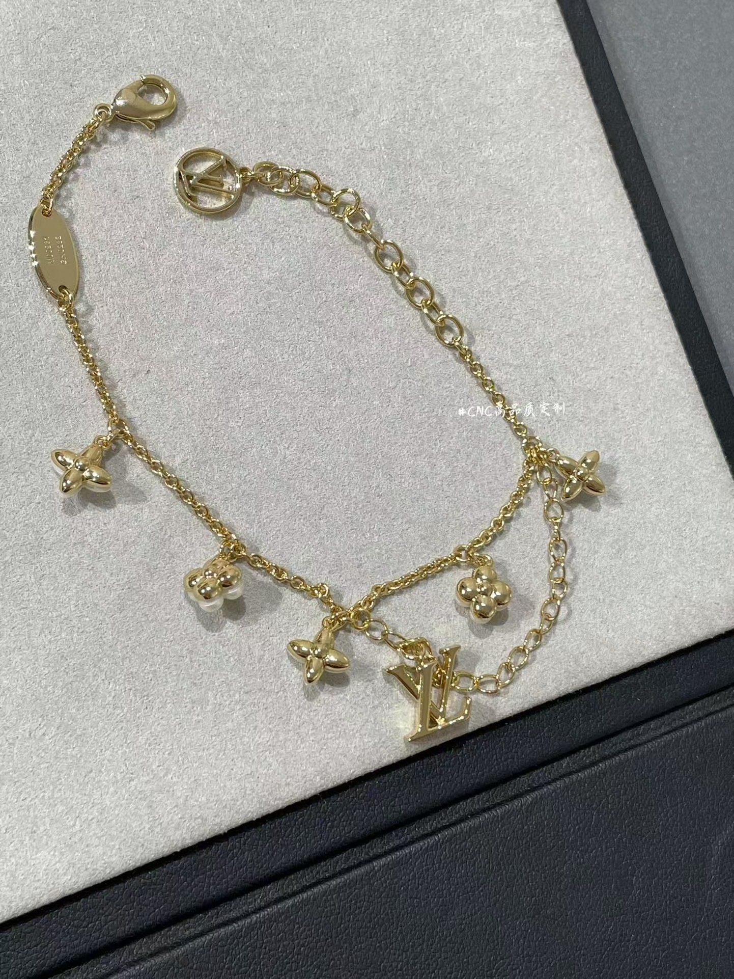 [TOP] Louis Vuitton LV Blossom Necklace Bracelet Earrings Set - Gold