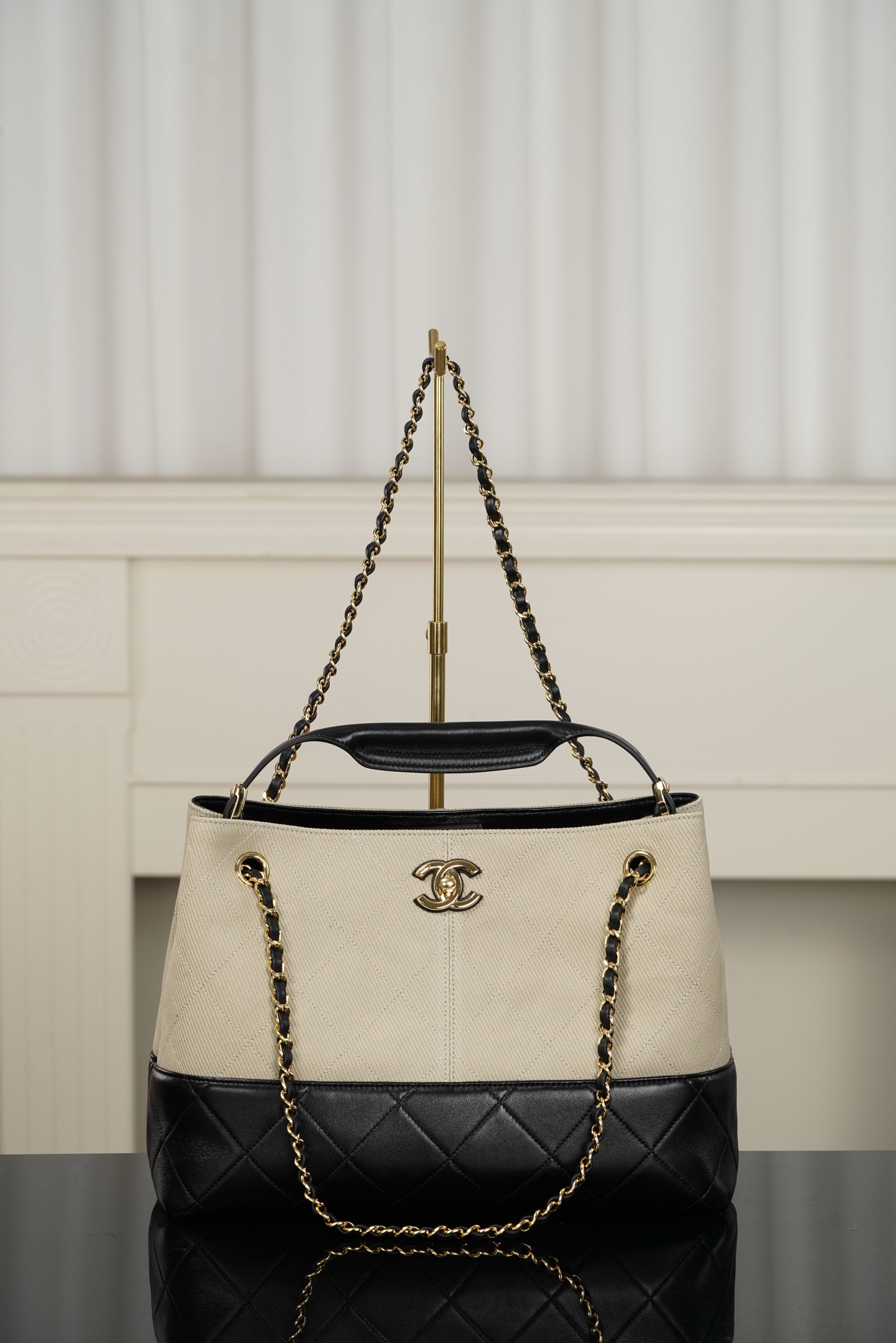 Chanel black Bag Chanel Beige Black Canvas Shopping Bag #395998 View 2 | Nigo Office