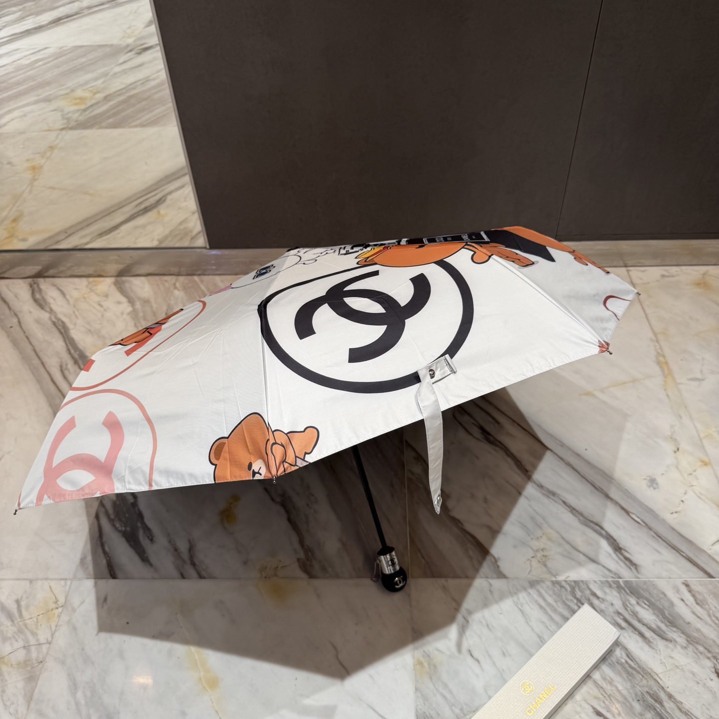 [TOP] CHANEL Umbrella - White - 711 Luxury