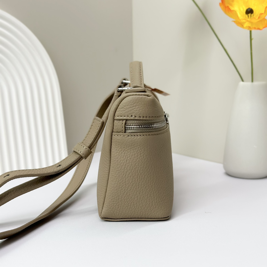 [TOP] Loro Piana Extra Bag Calfskin 11x19x6.5cm - Khaki - 711 Luxury