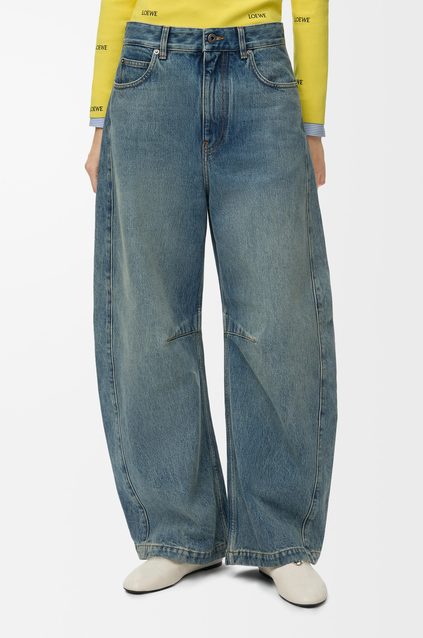 Loewe blue Clothing LOEWE Barrel Jeans in Denim Blue #393357 View 2 | Nigo Office