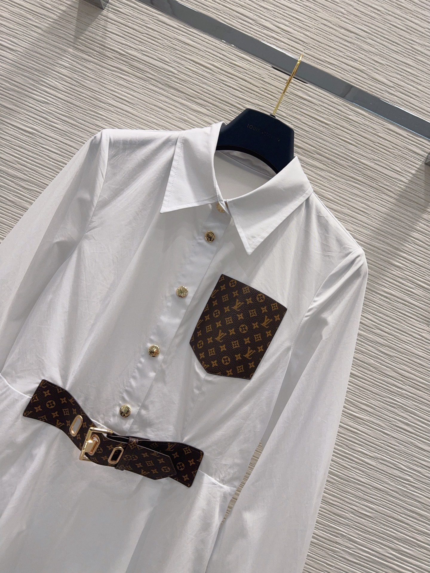 [TOP] Louis Vuitton LV Lapel Belt Shirt Dress - White