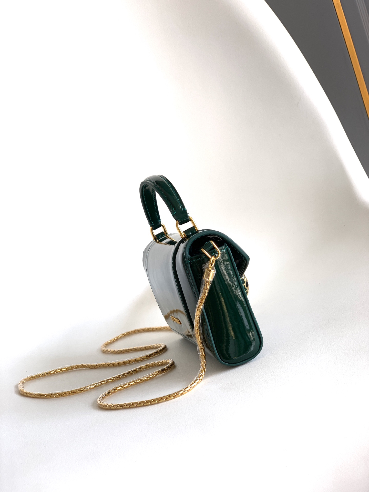 [TOP] BVLGARI Sernti Forever Bag Patent Leather 19x10x3.5cm - Dark Green - 711 Luxury