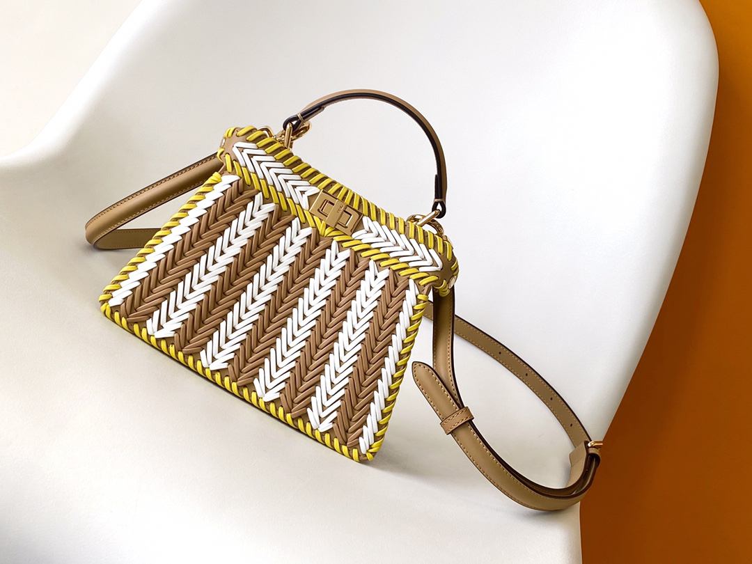 [TOP] FENDI Peekaboo ISeeU Bag 20x11x15.5cm - Brown and White - 711 Luxury