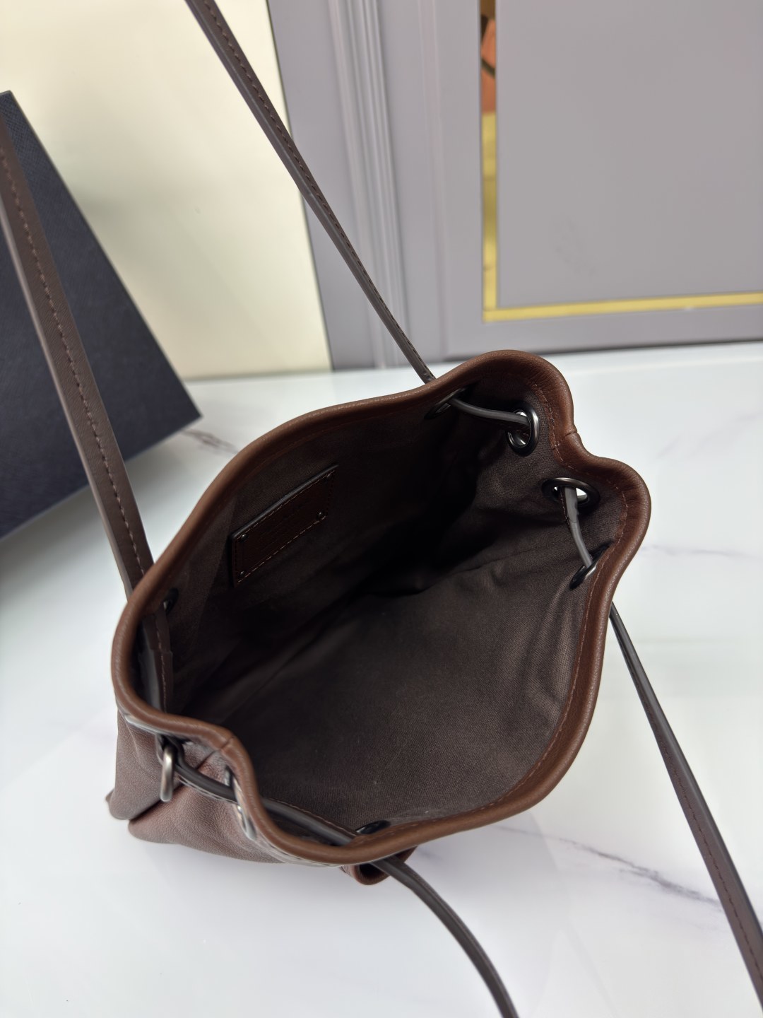 [TOP] PRADA Cowhide Tote Bag 25x24CM - Brown