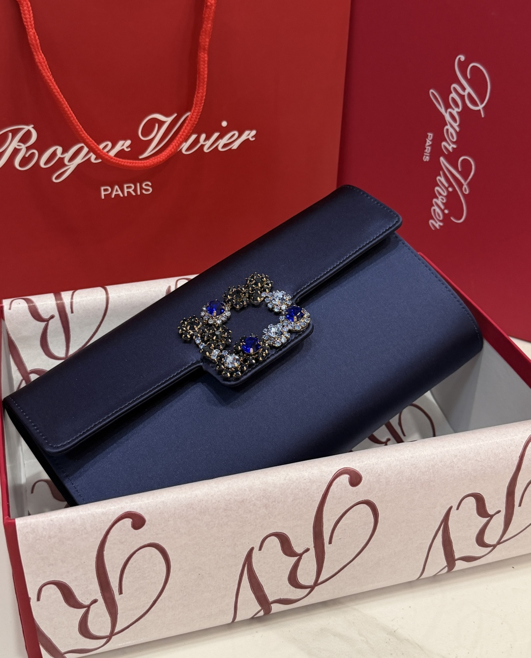 [TOP] ROGER VIVIER Diamond Bag 24-13-3 CM - Dark Blue - 711 Luxury