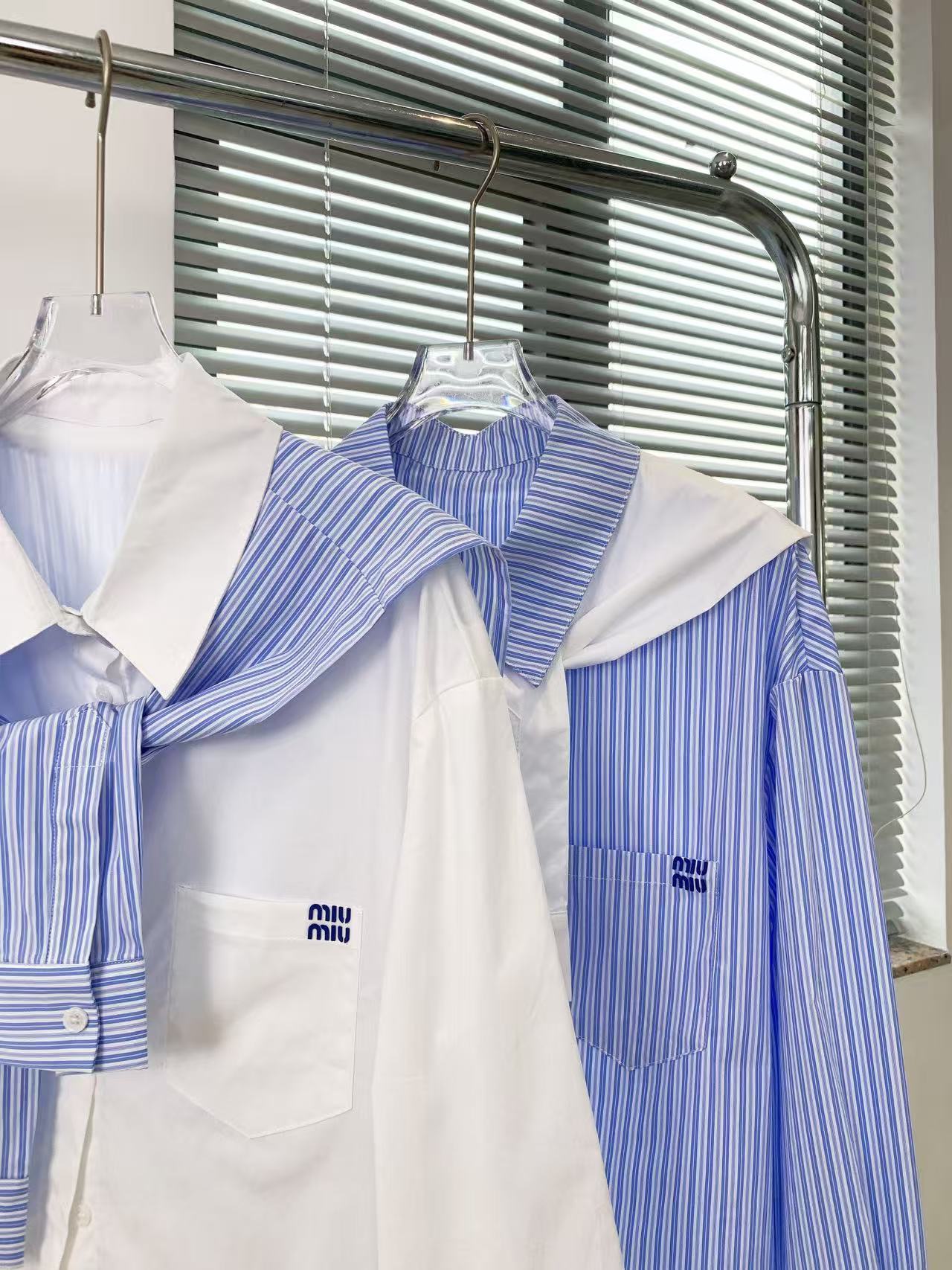 [TOP] Miu Miu Shirt - 2 Coor