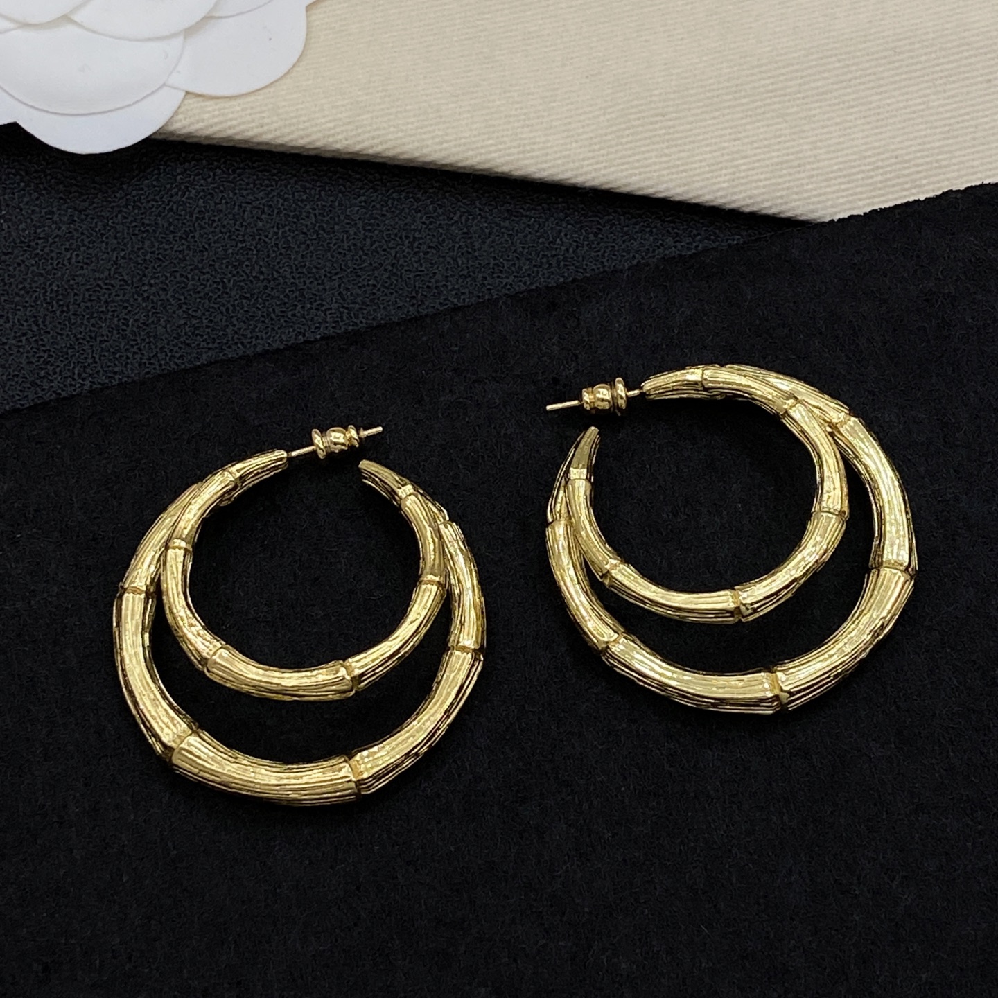 [TOP] Yves Saint Laurent YSL Earrings - 2 Color - 711 Luxury