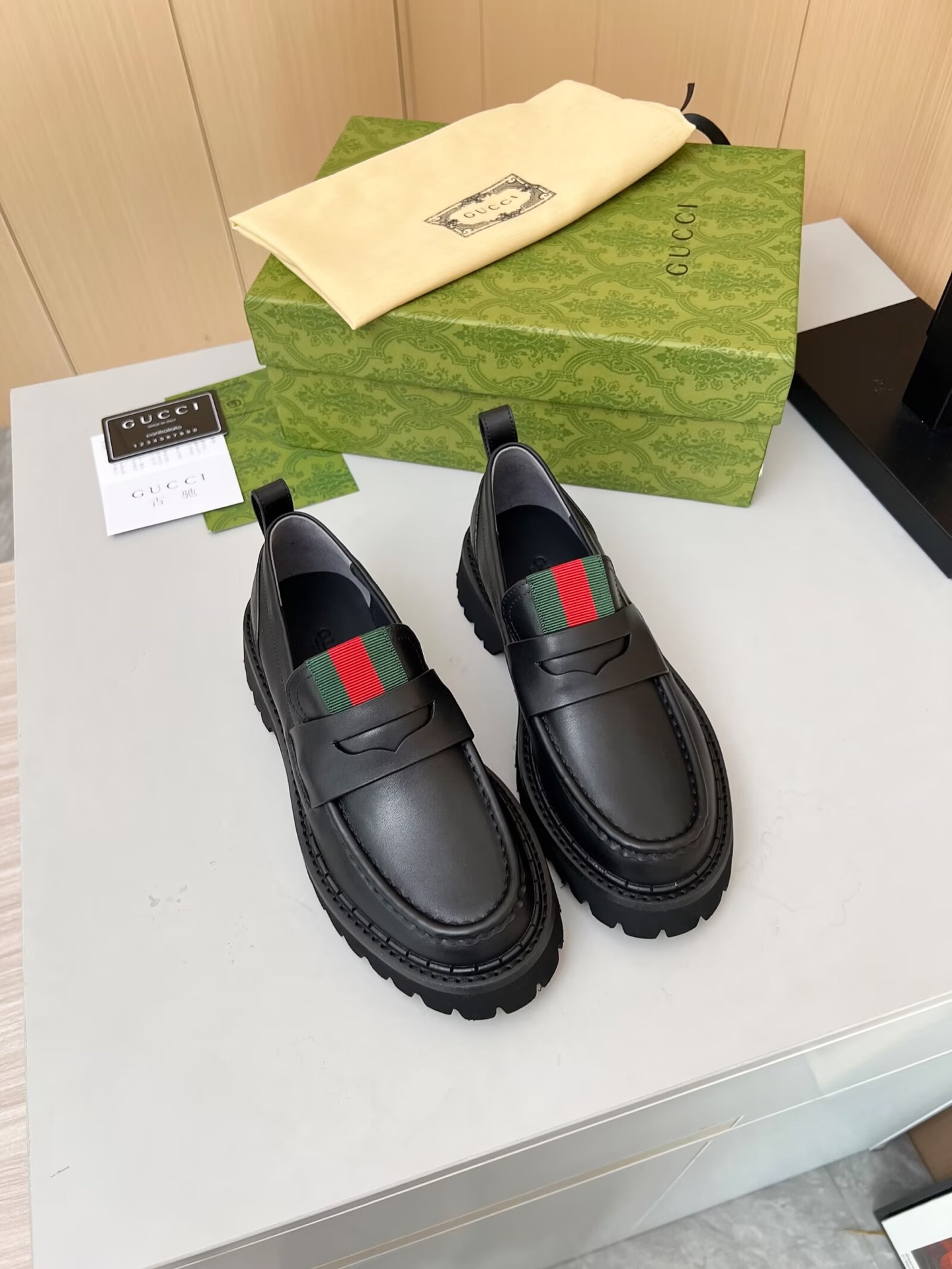 [TOP] GUCCI Loafers - Black - 711 Luxury