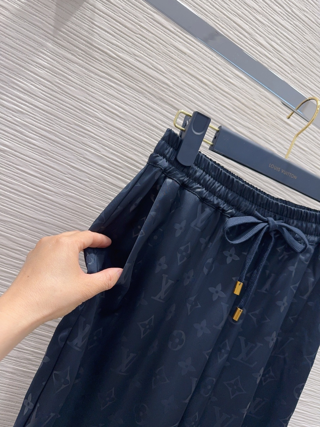 [TOP] Louis Vuitton LV Pants - Black