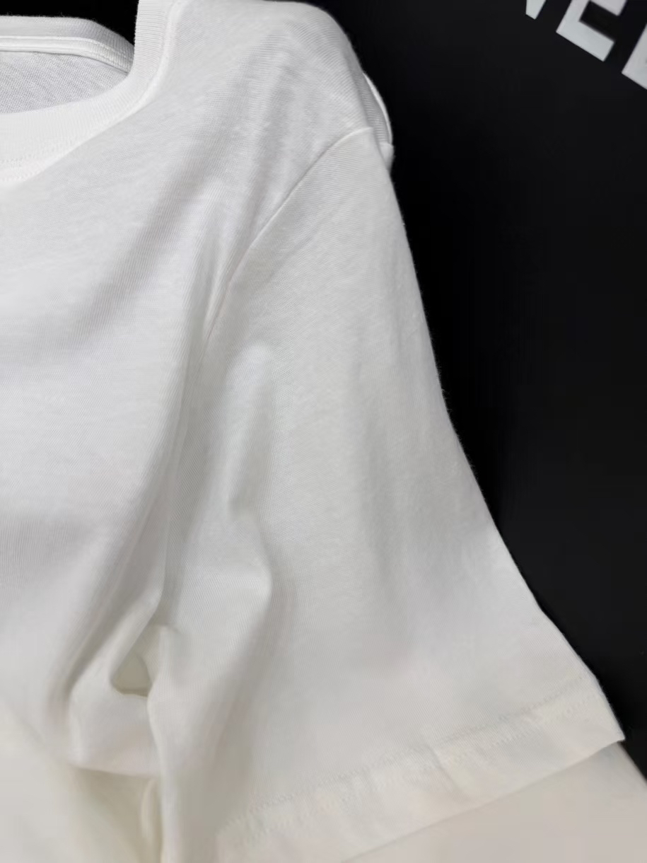 [TOP] CHANEL T-shirt - White