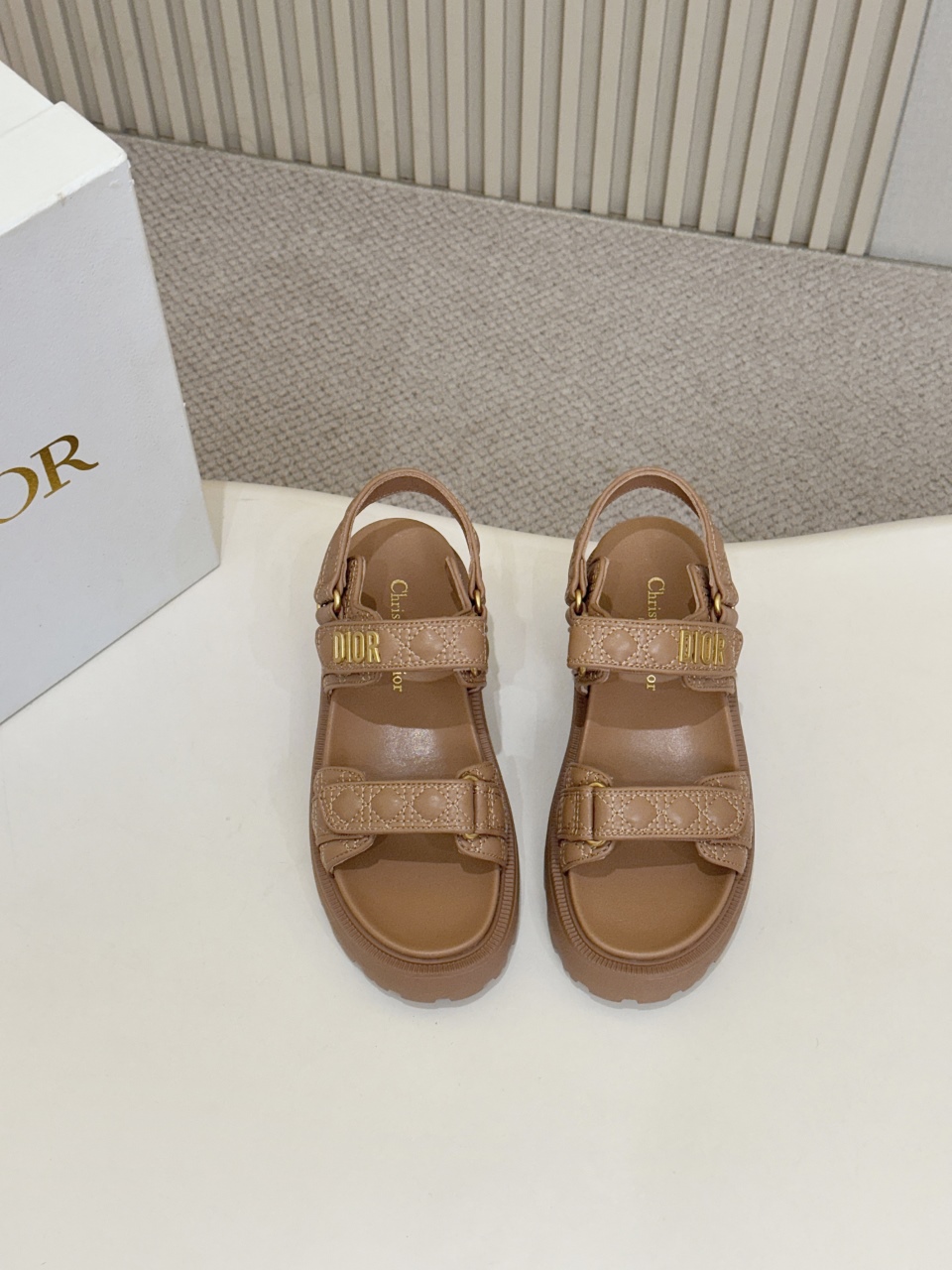[TOP] Christian Dior Sandals - Brown