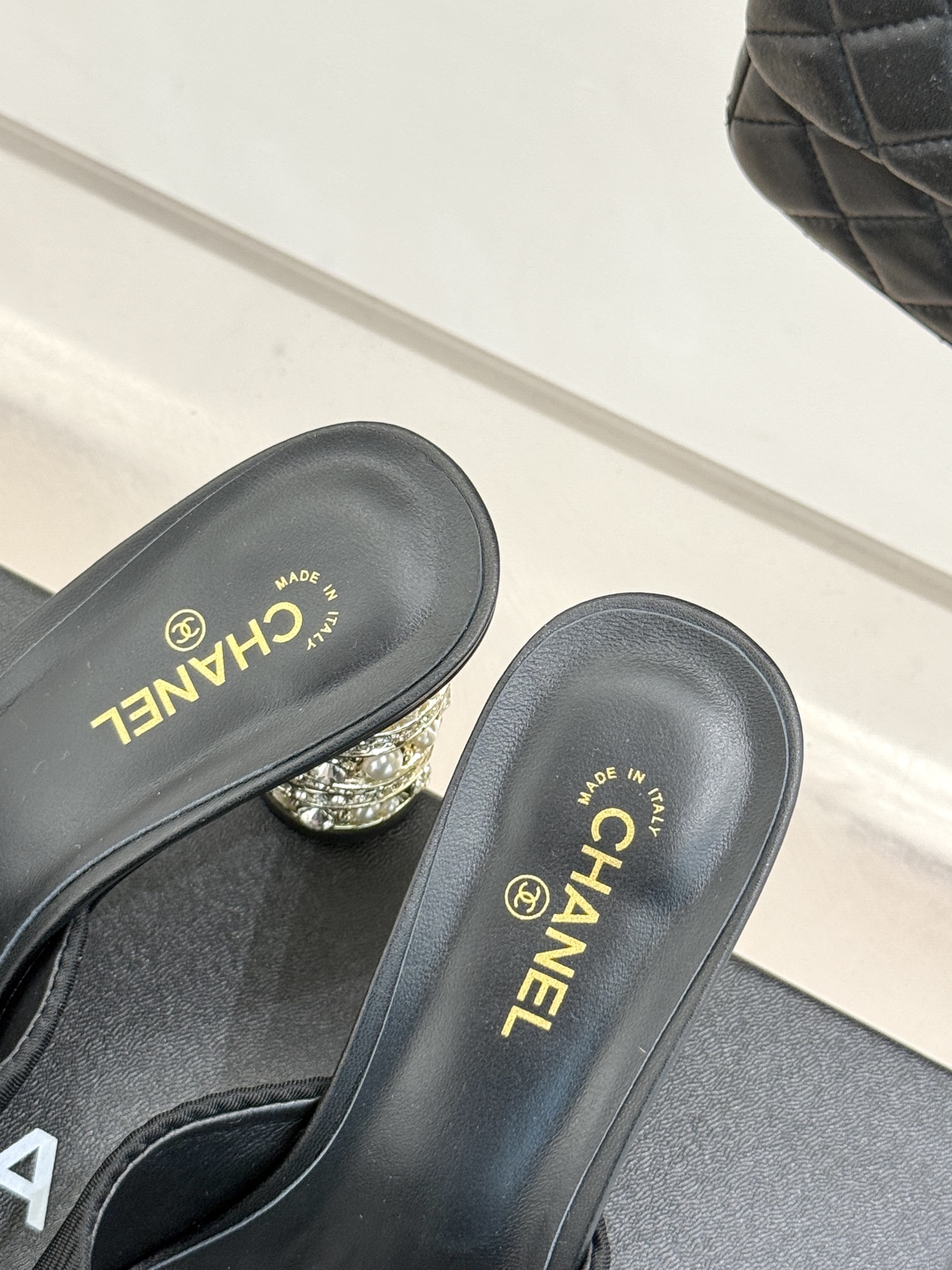 [TOP] CHANEL High-heeled Sandals - Black