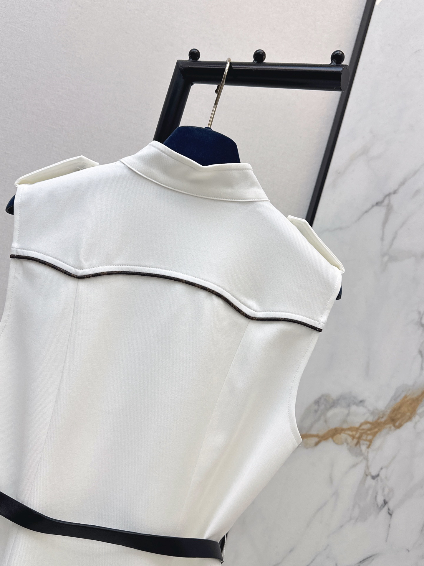 [TOP] Louis Vuitton LV Dress - White