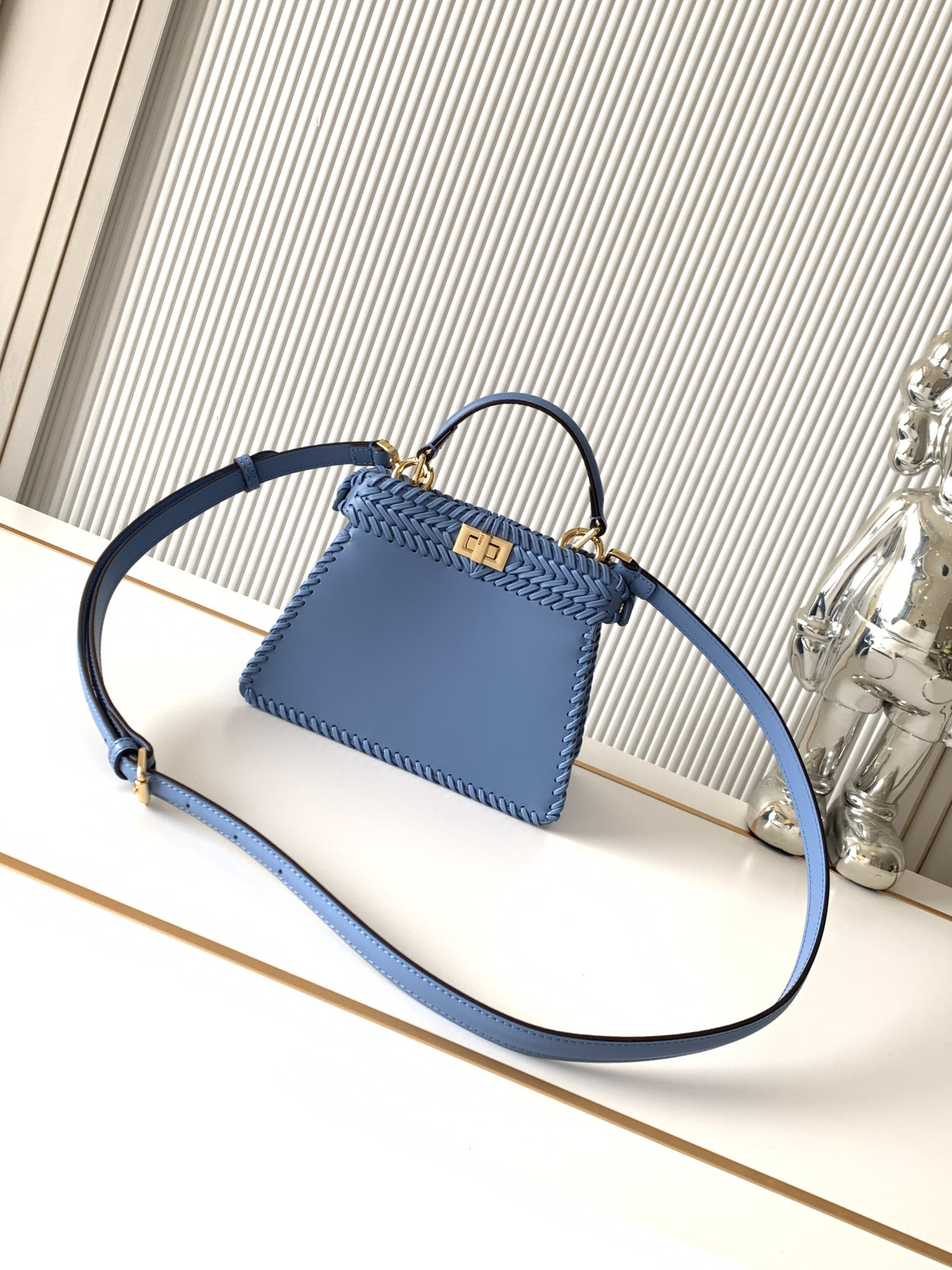 [TOP] FENDI Peekaboo ISeeU Bag 20x11x15.5cm - Blue - 711 Luxury