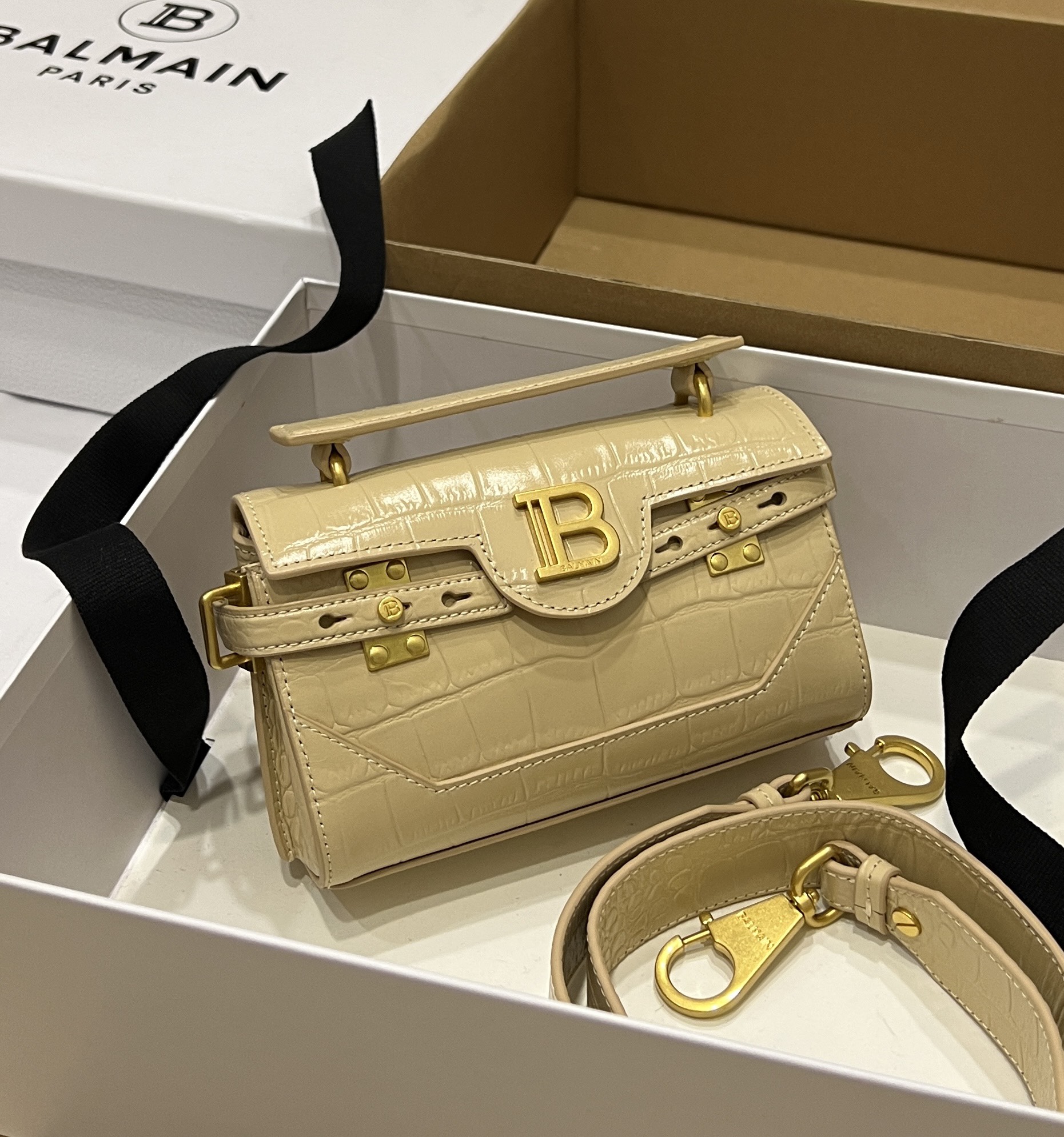 [TOP] BALMAIN Cowhide Crocodile Pattern Bag 19*12*7.5 CM - Apricot - 711 Luxury