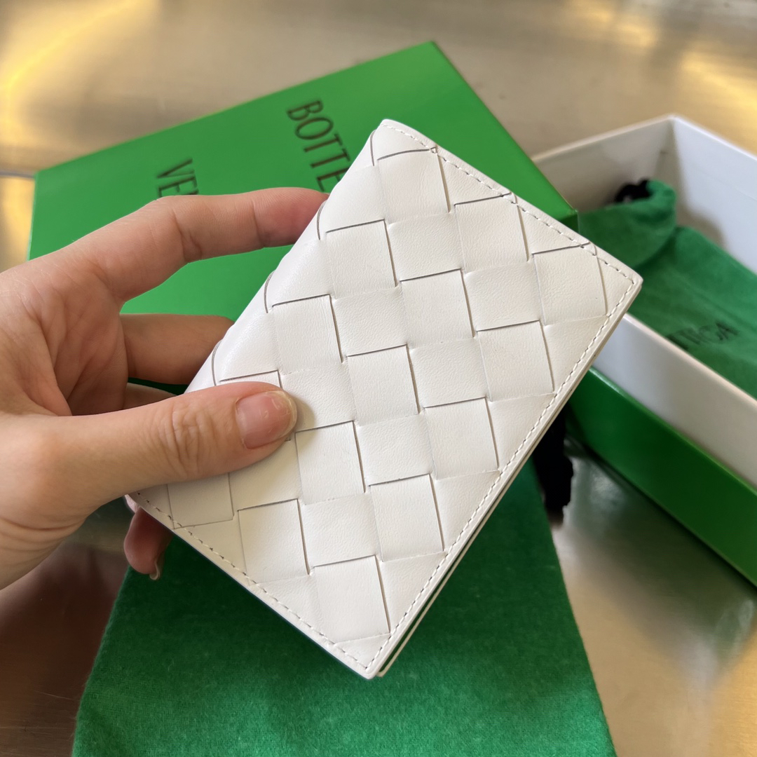 [TOP] Bottega Veneta BV  Folding Slim Wallet 11x7.5 cm - White - 711 Luxury