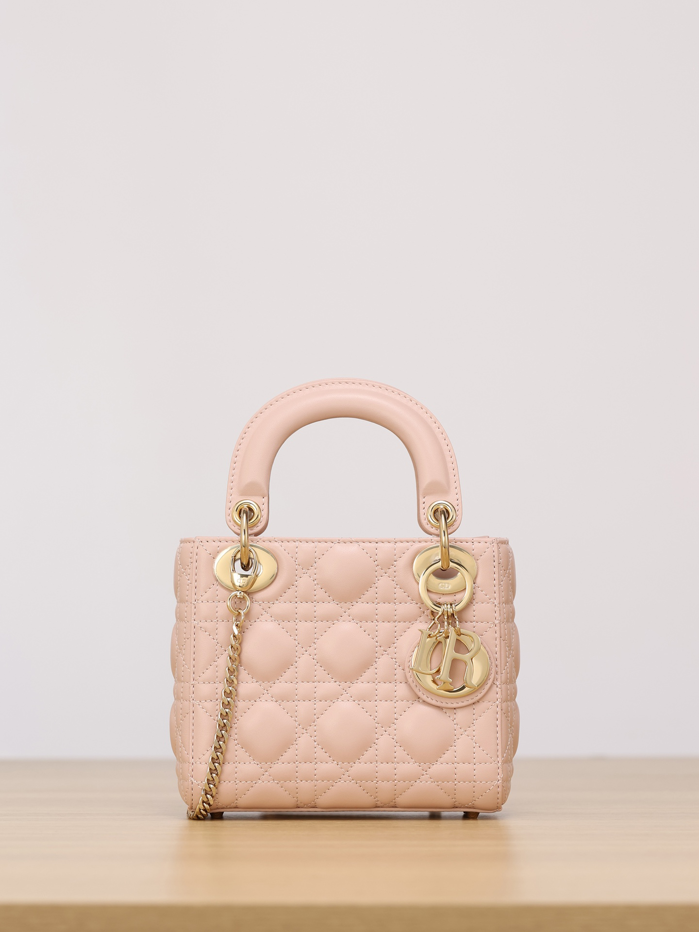 [TOP] Christian Dior Lady Dior Bag Lambskin 17x15x7cm - Pink - 711 Luxury