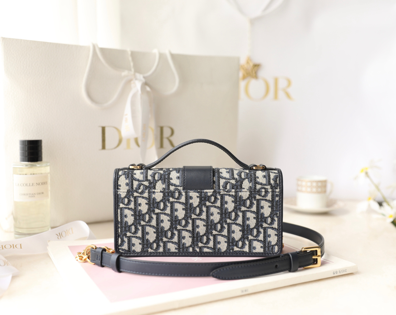 [TOP] Christian Dior 30 Montaigne Bag Oblique 20*10*4cm - Navy Blue
