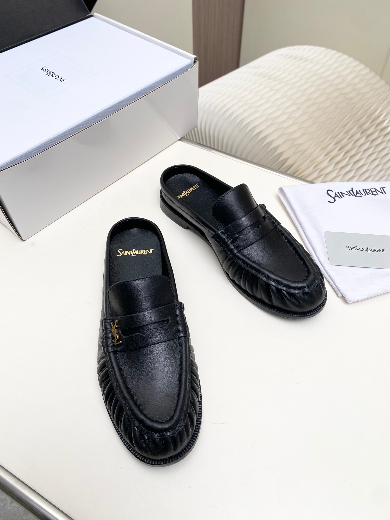 [TOP] Yves Saint Laurent YSL Loafers Shoes  - Black - 711 Luxury