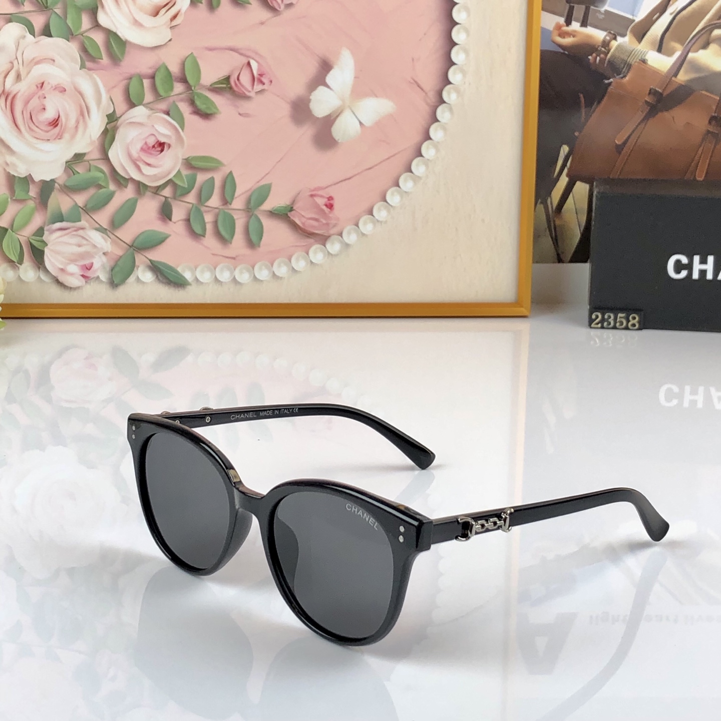 [TOP] CHANEL Sunglasses -Black - 711 Luxury