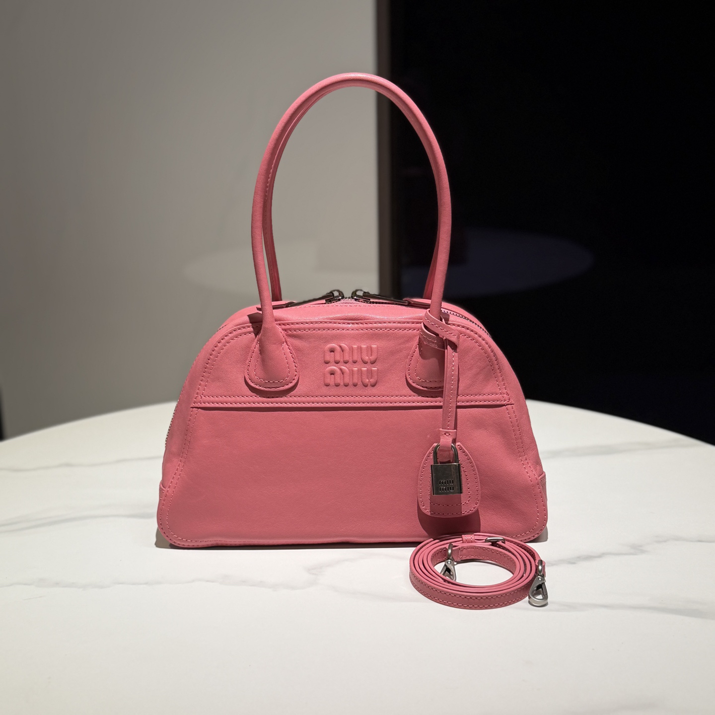 [TOP] Miu Miu Vivant Handbag 32X19.5X11CM - Pink - 711 Luxury