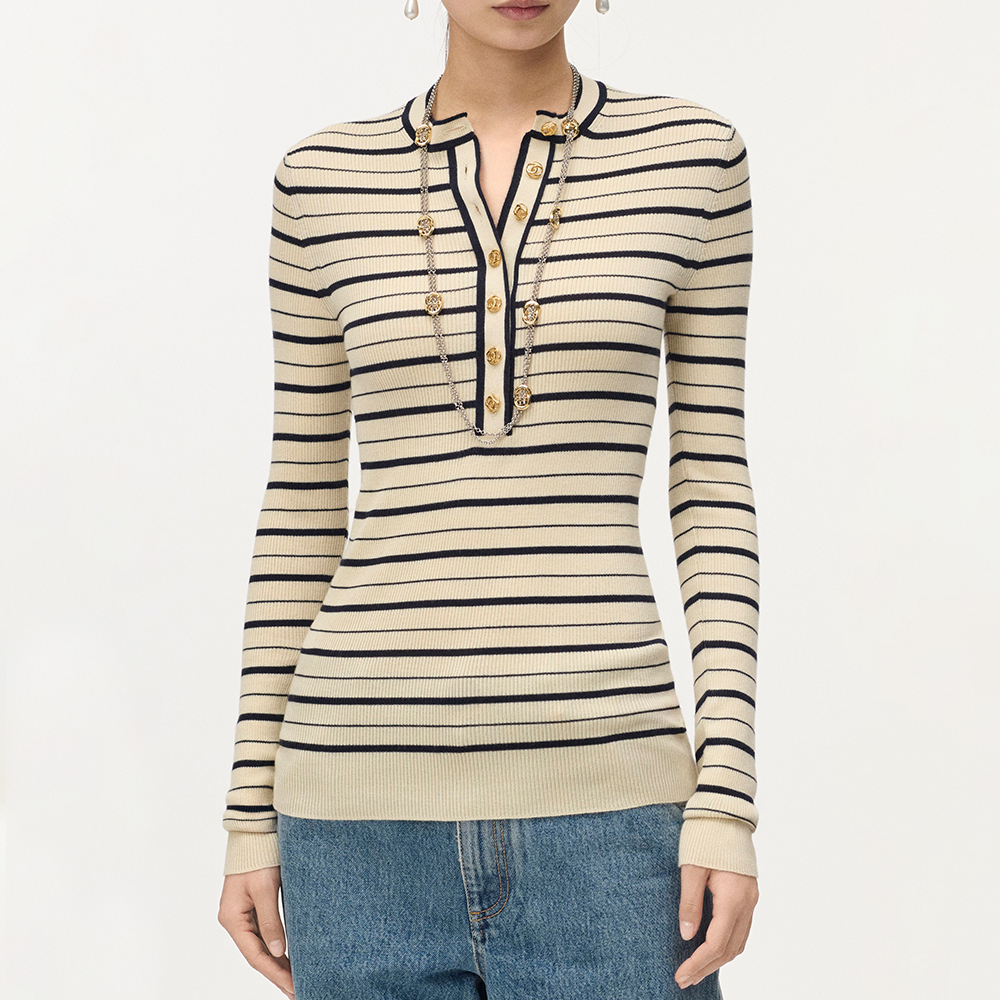 Chanel black Accessory CHANEL Pullover Cashmere silk ecru black #390244 | Nigo Office