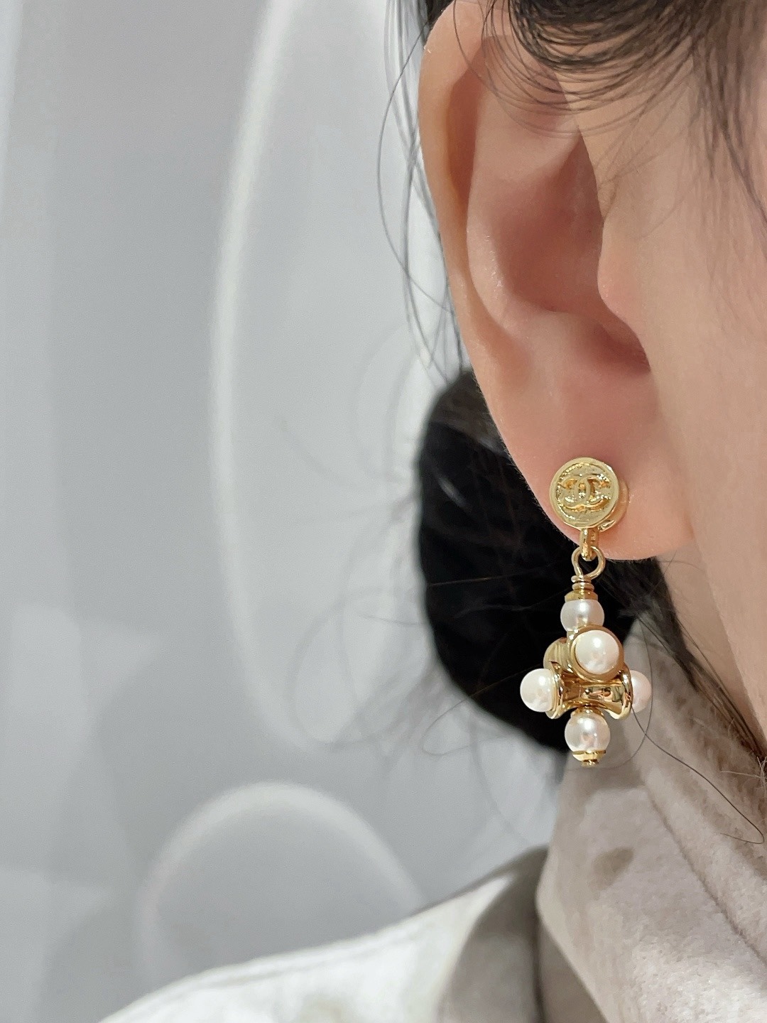[TOP] CHANEL Earrings - Gold