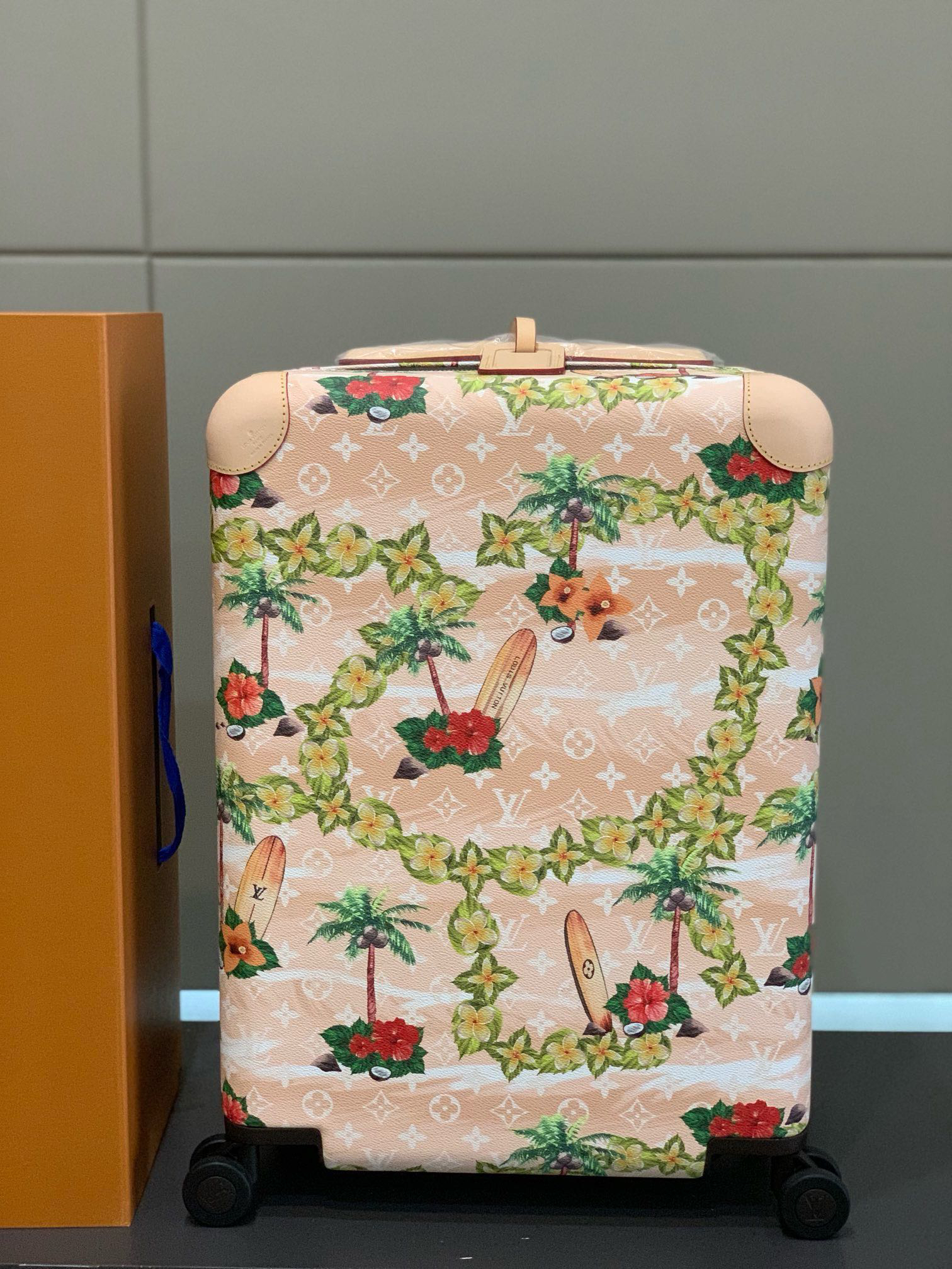 [TOP] Louis Vuitton LV Rolling Luggage Horizon 38.0 x 55.0 x 21.0 cm - Beige - 711 Luxury