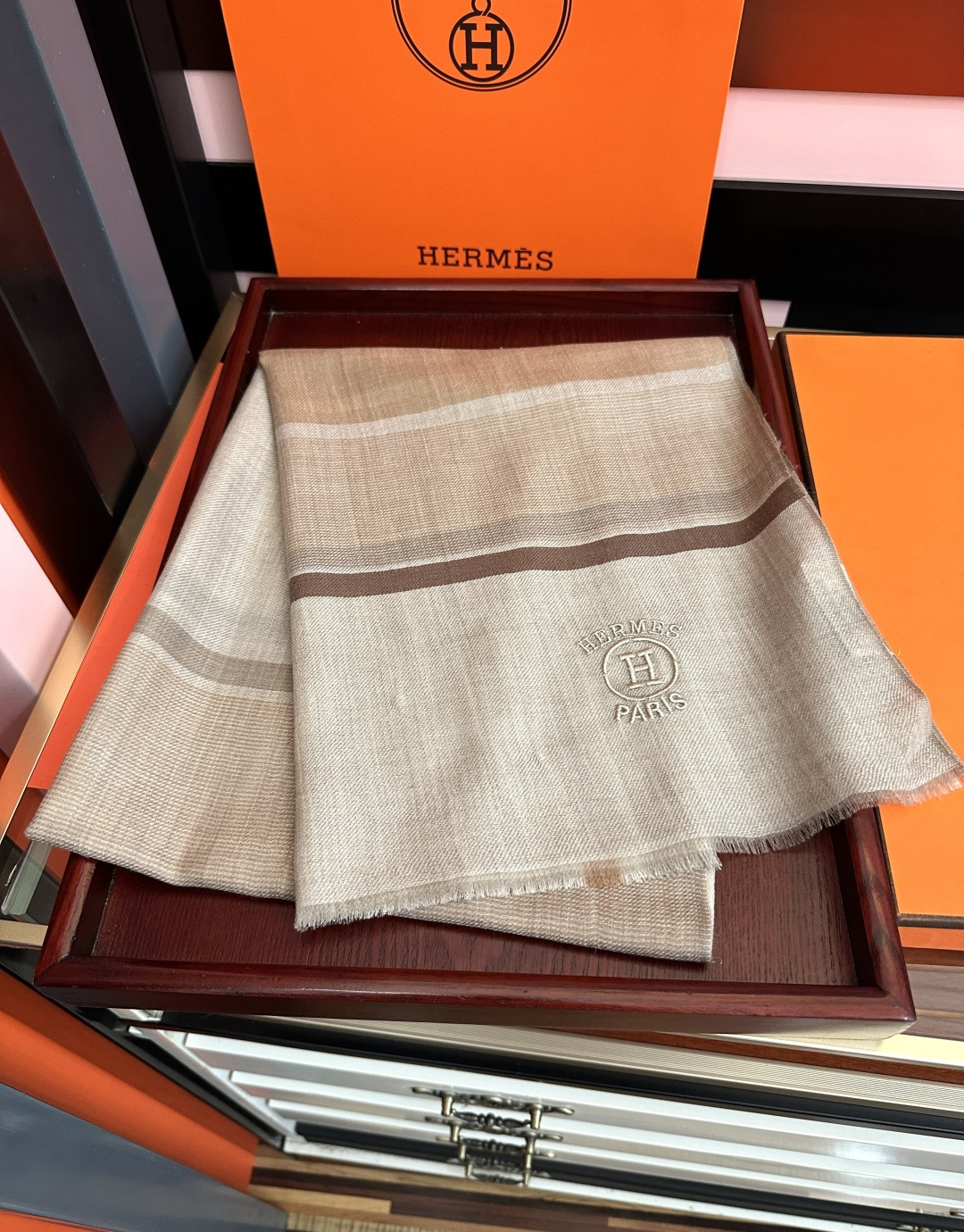 [TOP] HERMES Scarf 80x200cm - Beige - 711 Luxury