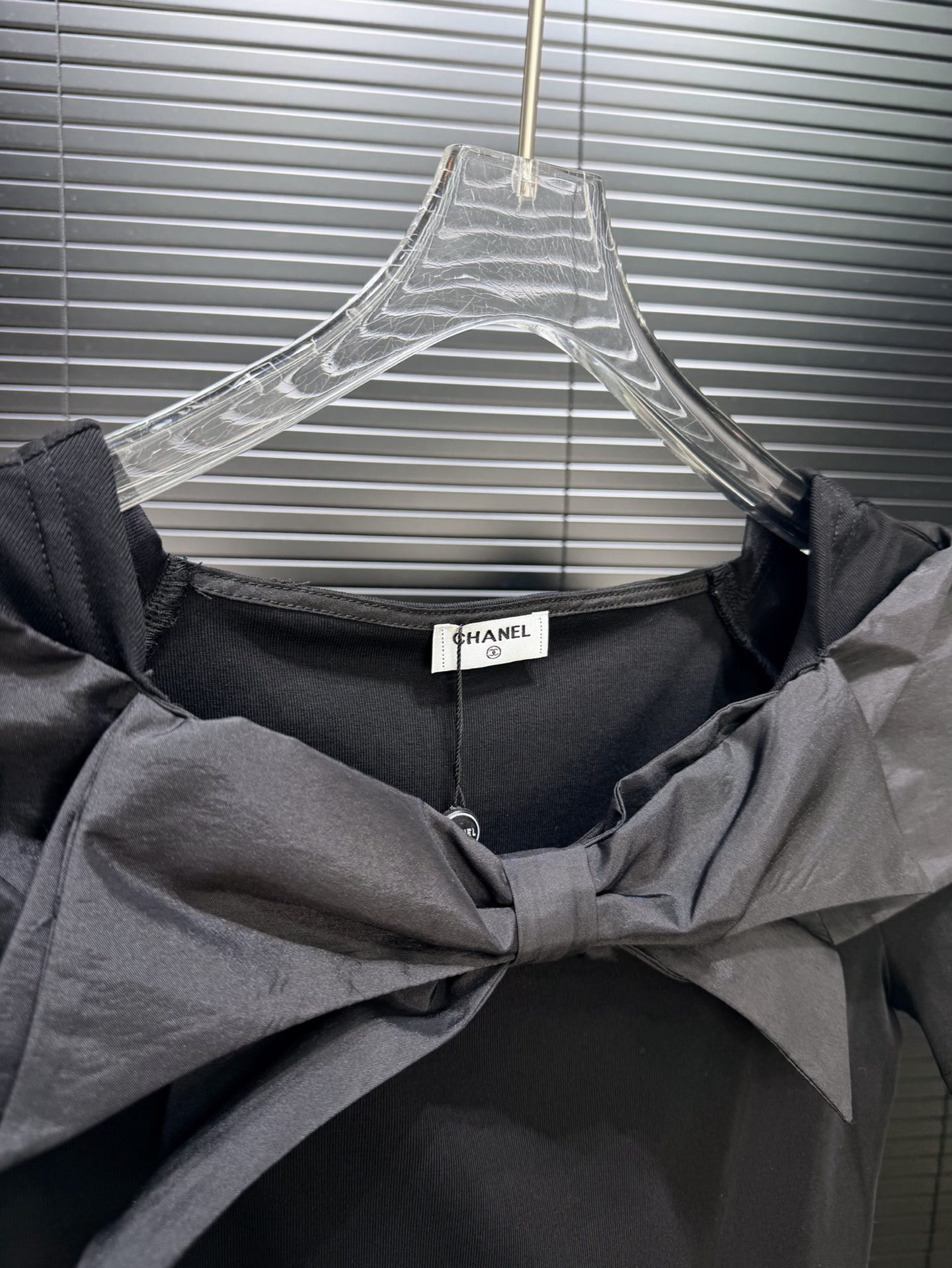 [TOP] CHANEL Short-sleeved Top - Black